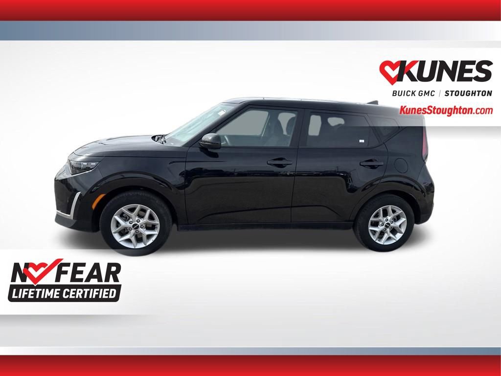 Used 2025 Kia Soul LX image 8