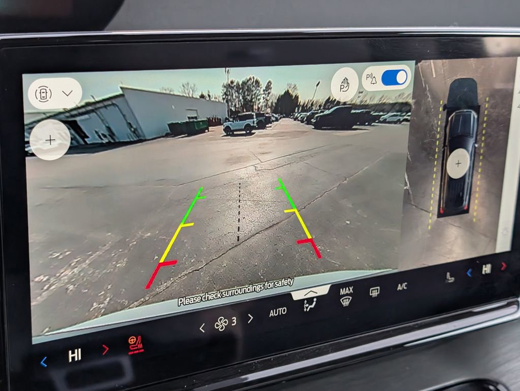 Used 2025 Ford Expedition Max Platinum image 22