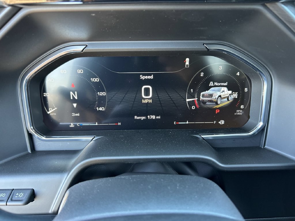 New 2026 GMC Sierra 1500 AT4 w/ Technology Package AWD/4WD image 11