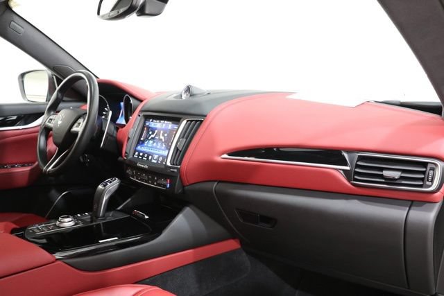 Used 2020 Maserati Levante S GranSport AWD/4WD image 15
