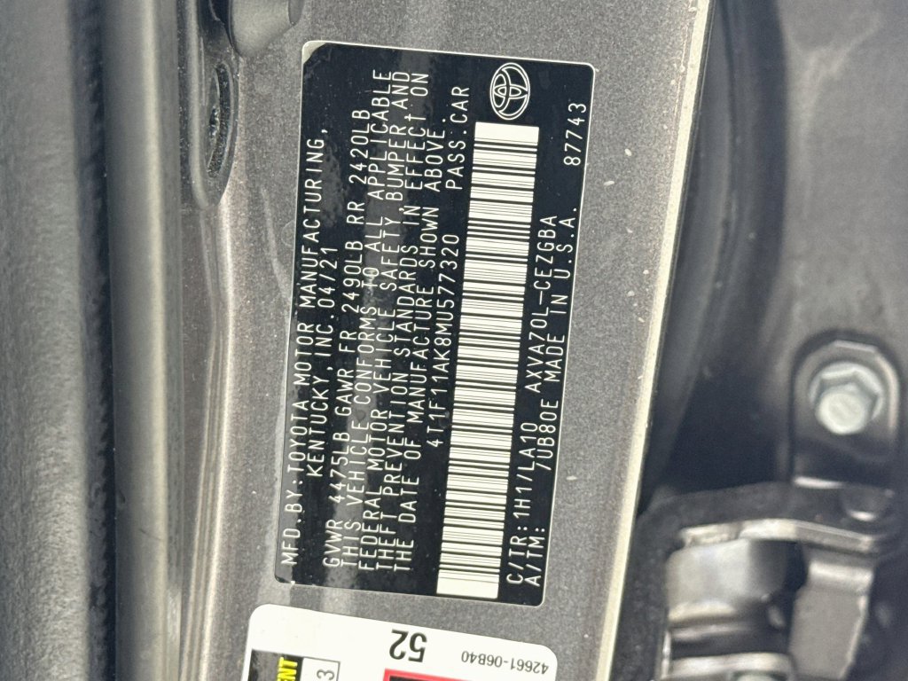 Used 2021 Toyota Camry XLE FWD image 39