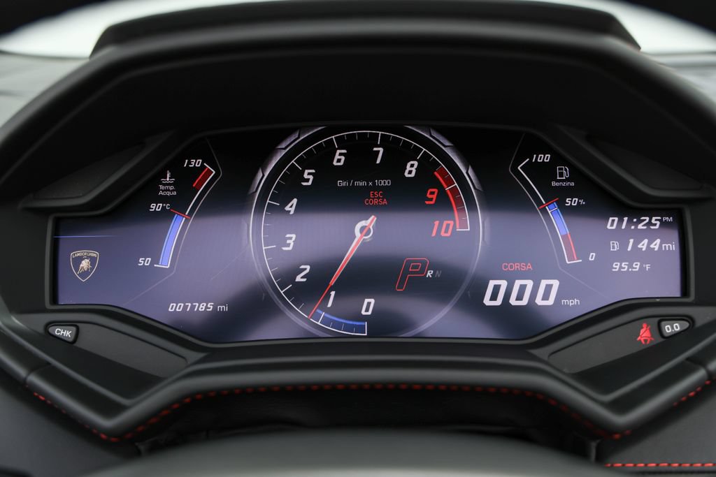 Used 2019 Lamborghini Huracan LP 580-2 RWD image 16
