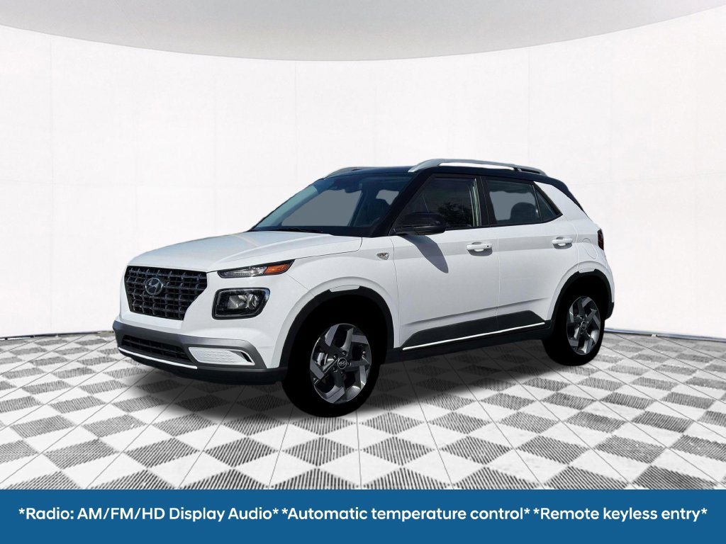New 2026 Hyundai Venue SEL FWD image 2