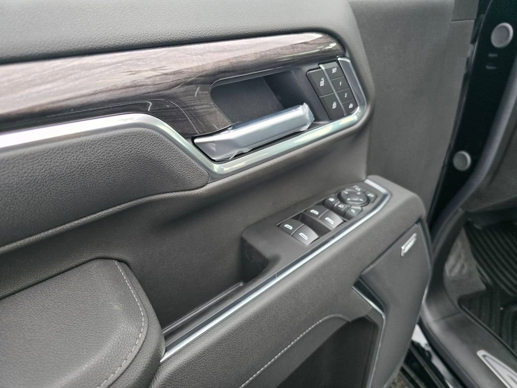 New 2026 Chevrolet Silverado 2500 LTZ w/ LTZ Premium Package image 11