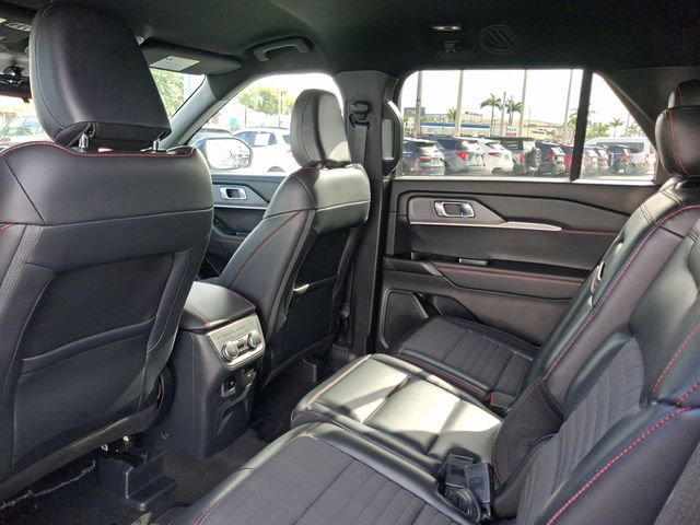 Used 2025 Ford Explorer ST-Line RWD image 5