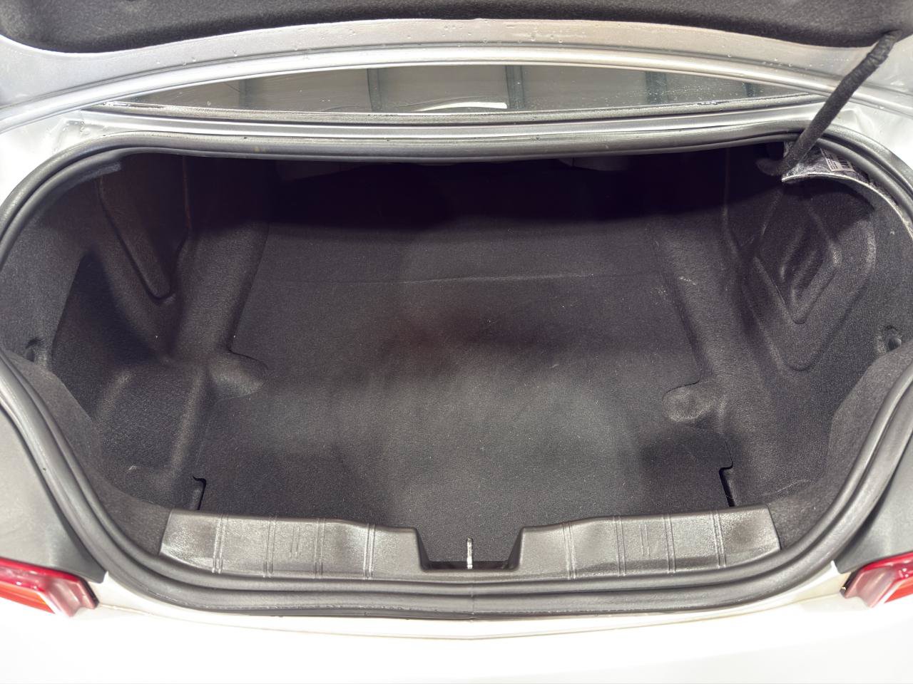 Used 2018 Chevrolet Camaro ZL1 RWD image 25