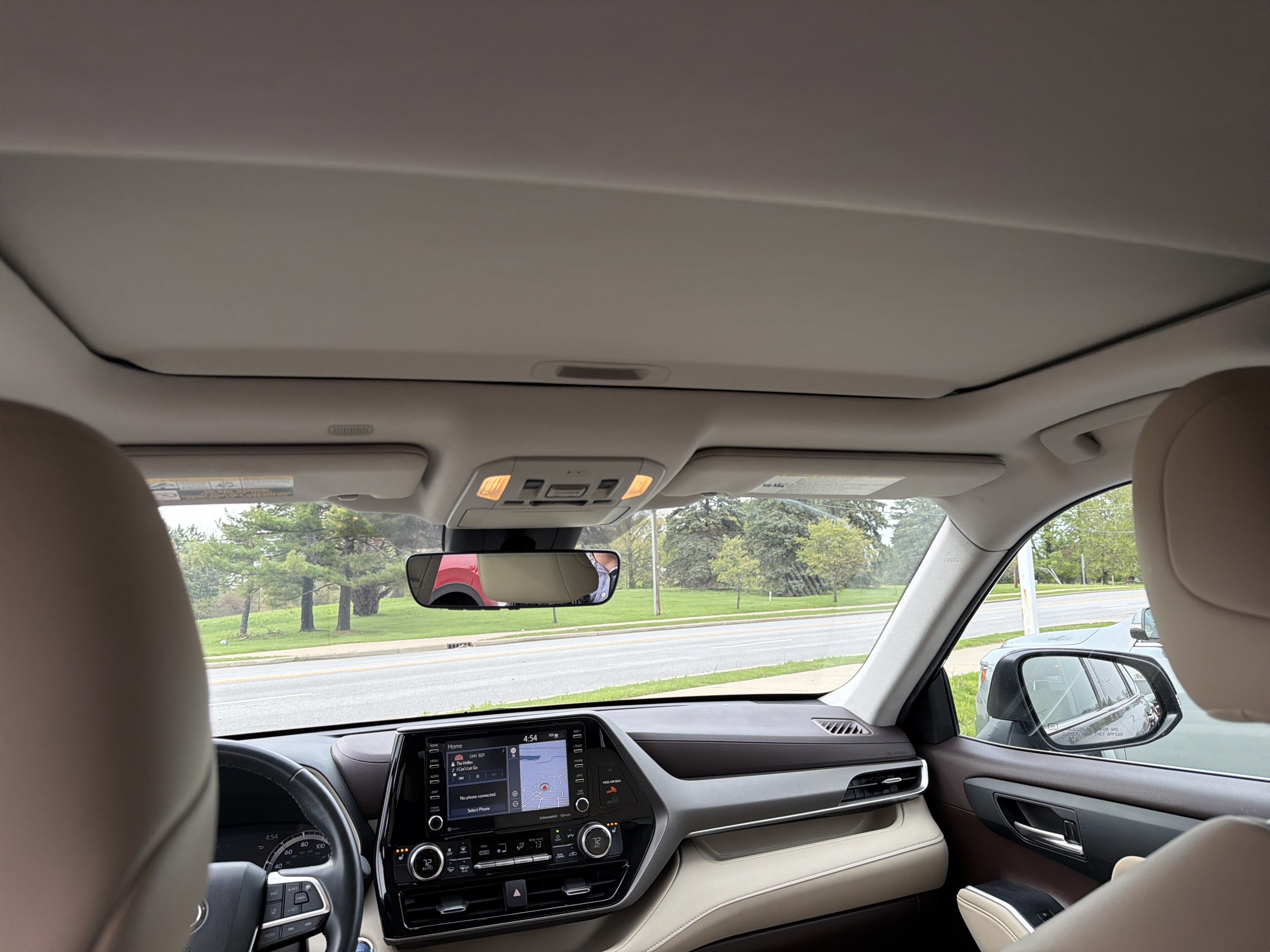 Used 2022 Toyota Highlander XLE AWD/4WD image 59