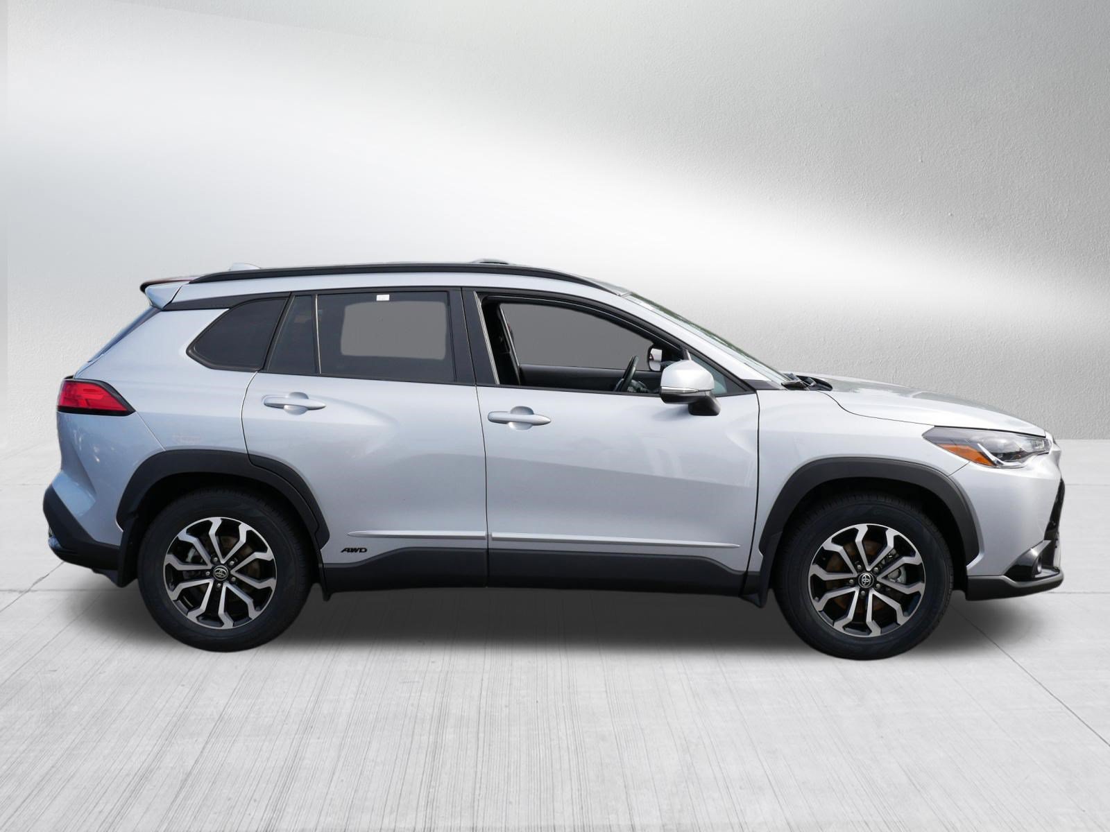 Certified 2023 Toyota Corolla Cross AWD Hybrid image 8