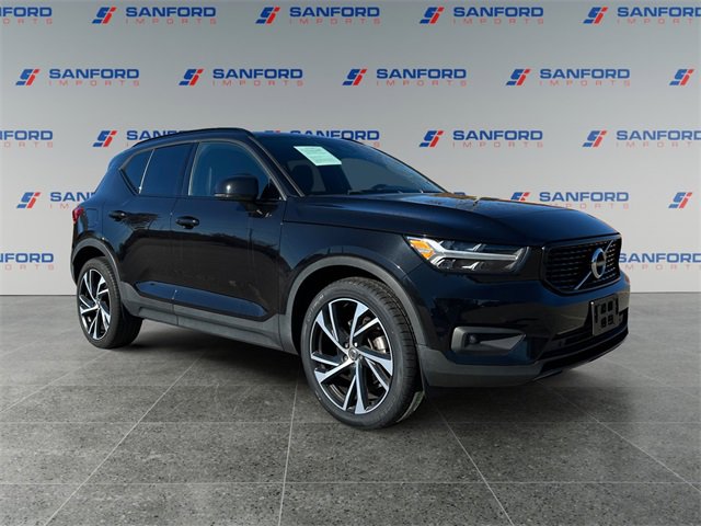 Used 2021 Volvo XC40 T5 R-Design w/ Climate Package image 7