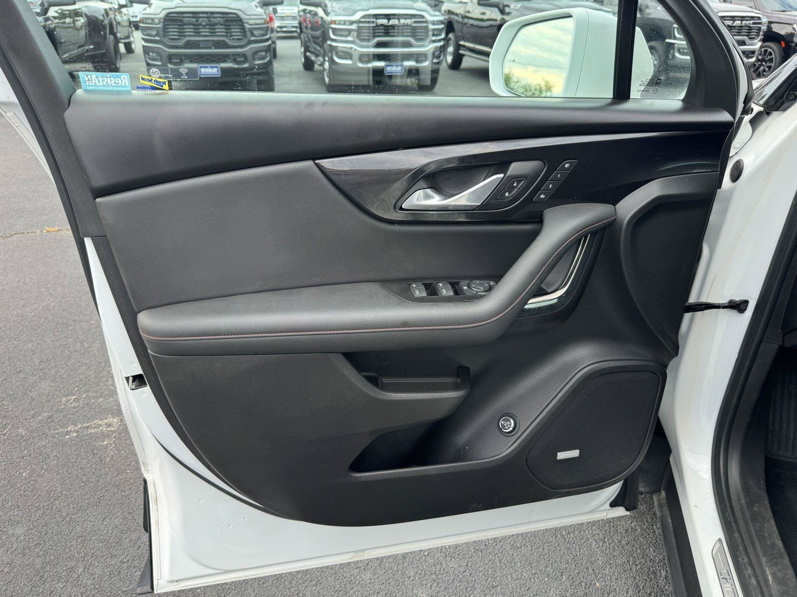 Used 2019 Chevrolet Blazer RS AWD/4WD image 27
