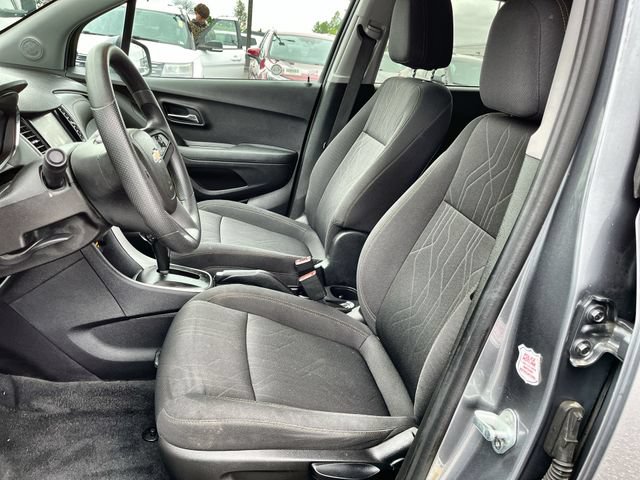 Used 2020 Chevrolet Trax LT AWD/4WD image 14