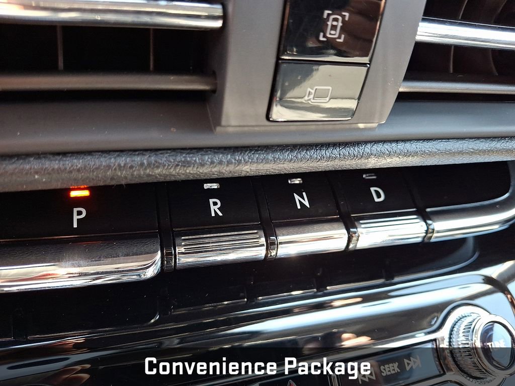 Used 2020 Lincoln Corsair AWD w/ Equipment Group 101A image 17