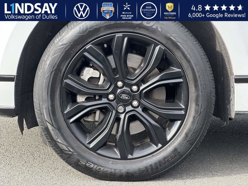 Used 2024 Ford Edge SE w/ Black Appearance Package image 7