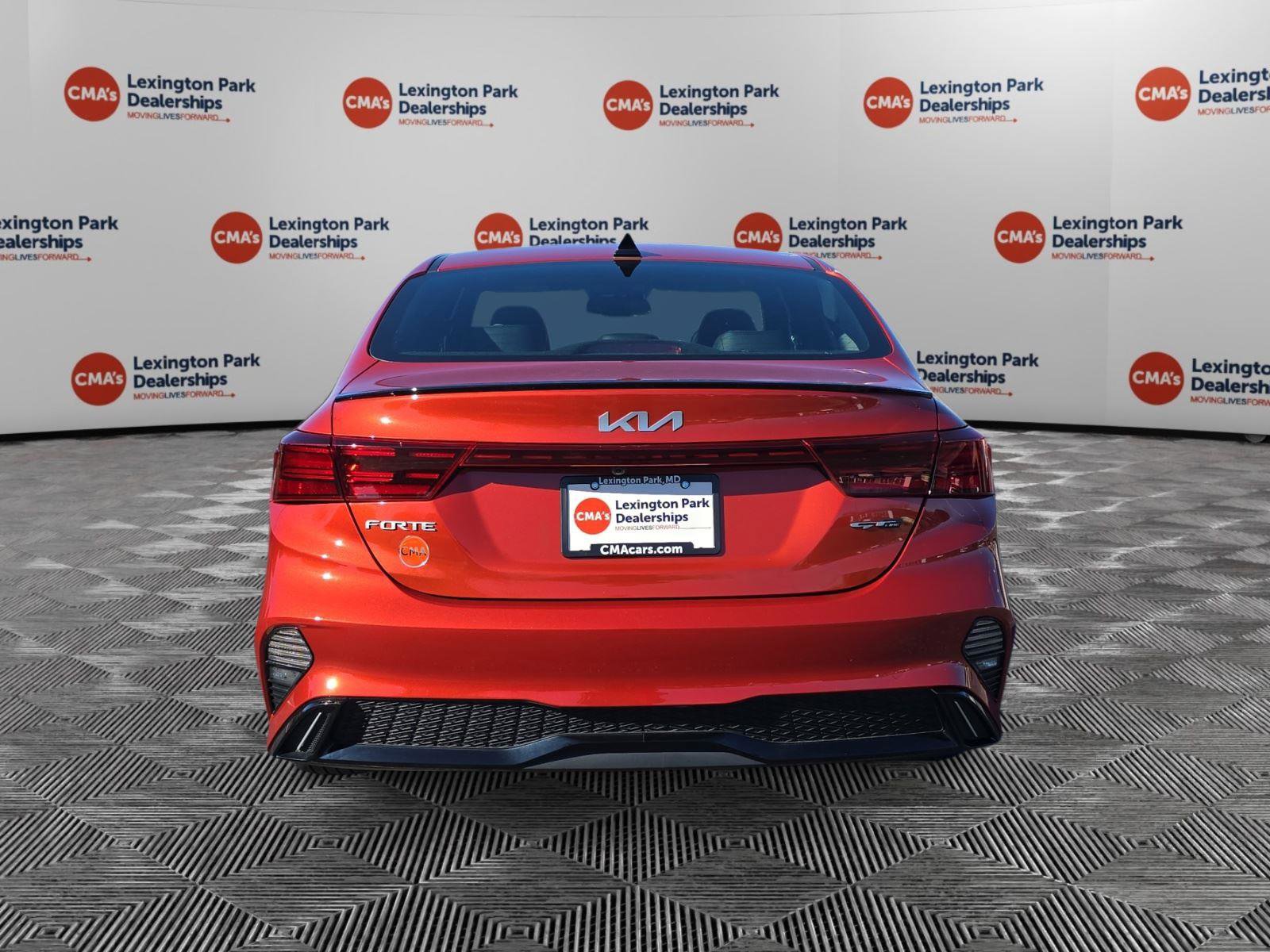 Used 2024 Kia Forte GT-Line w/ GT-Line Premium Package image 6