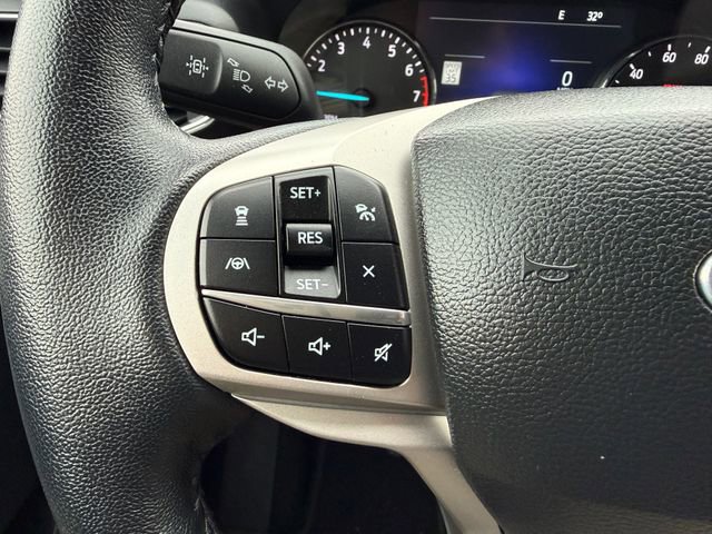 Used 2023 Ford Explorer Limited w/ Equipment Group 301A image 16