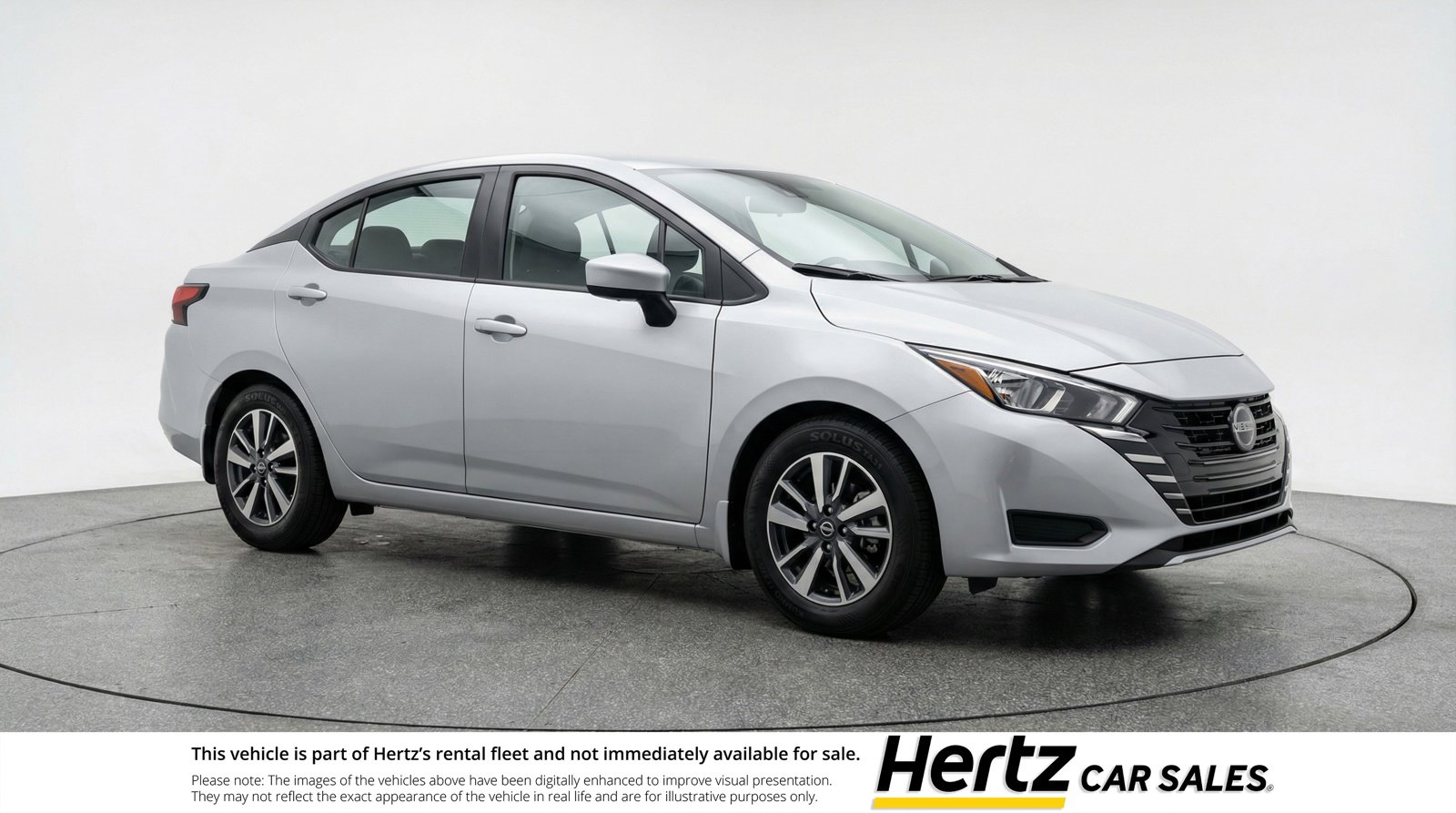 Used 2025 Nissan Versa SV image 1