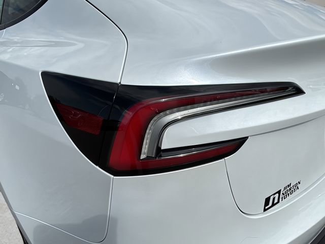 Used 2025 Tesla Model 3 image 11