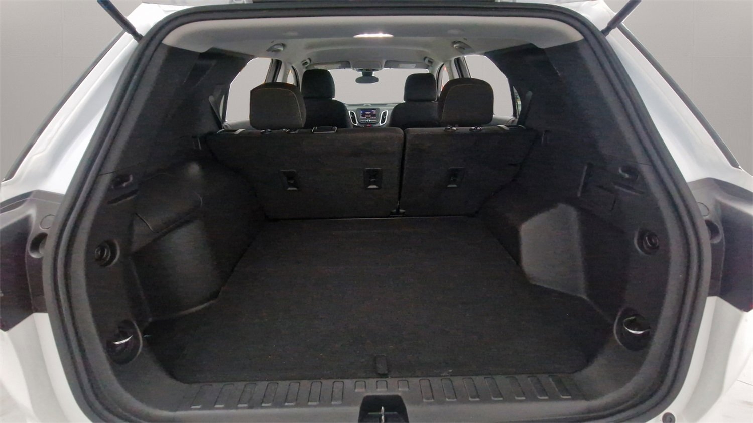Certified 2022 Chevrolet Equinox LT w/ LPO, Floor Liner Package image 51