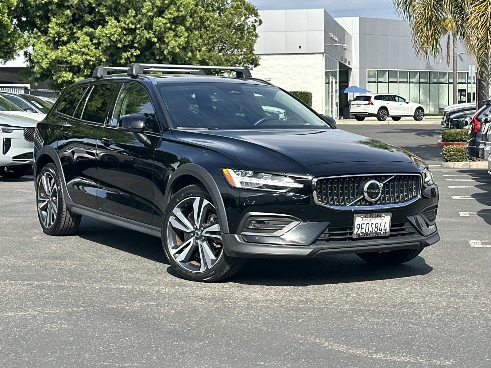 Certified 2023 Volvo V60 B5 Cross Country Plus w/ Climate Package