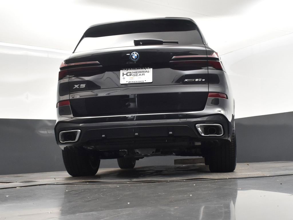 New 2026 BMW X5 xDrive50e image 41