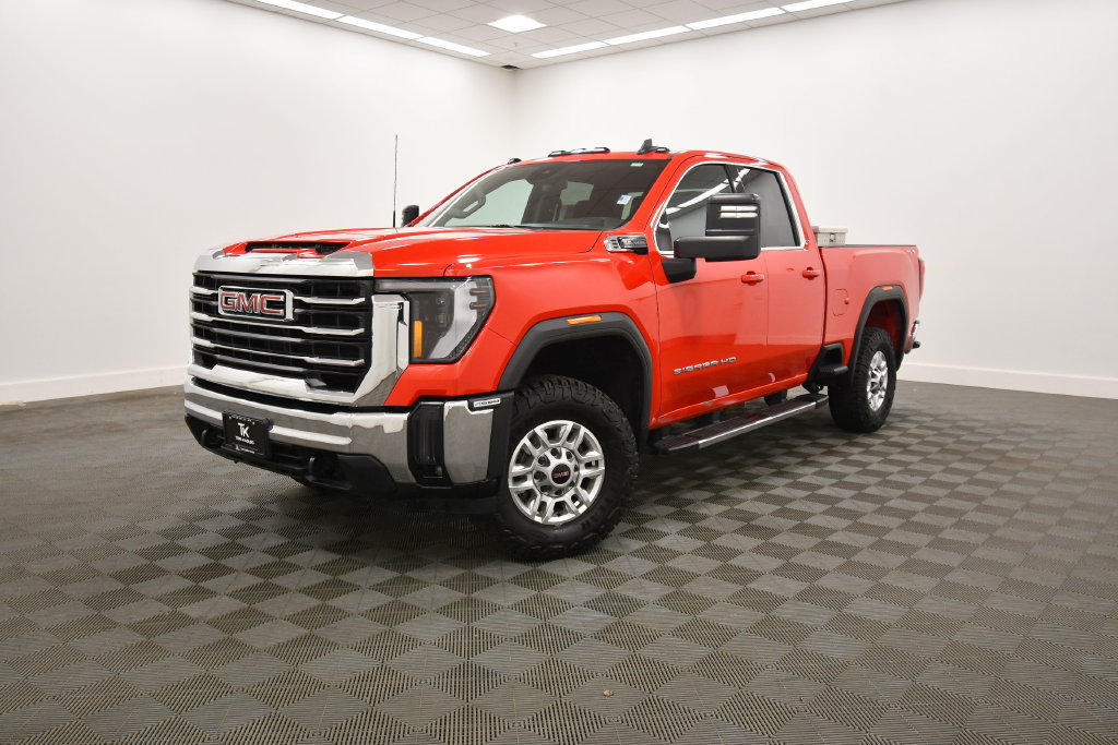 Used 2024 GMC Sierra 2500 SLE w/ SLE Convenience Package AWD/4WD image 2