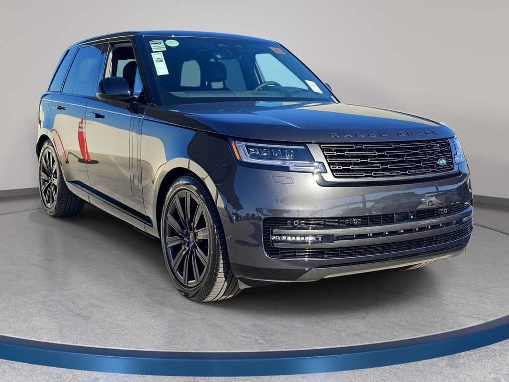 New 2026 Land Rover Range Rover SE image 3