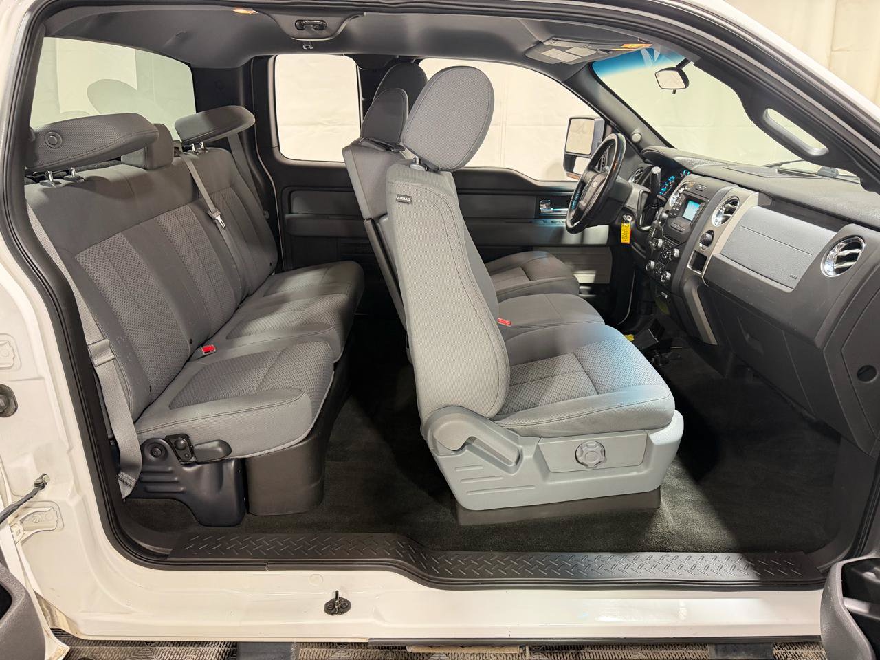 Used 2014 Ford F150 XLT AWD/4WD image 15