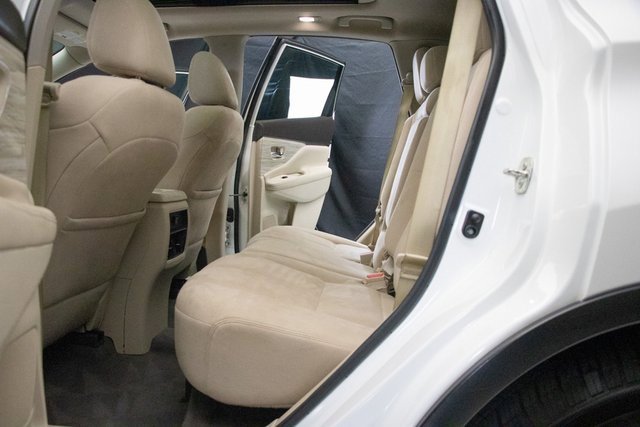 Used 2018 Nissan Murano SV w/ Premium Package image 19