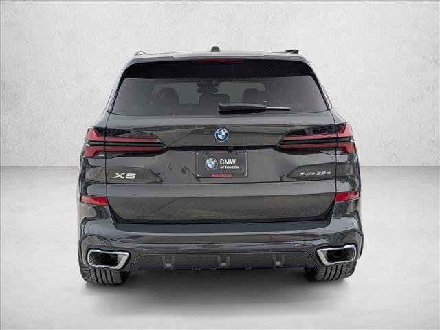 New 2026 BMW X5 xDrive50e w/ M Sport Package AWD/4WD image 7
