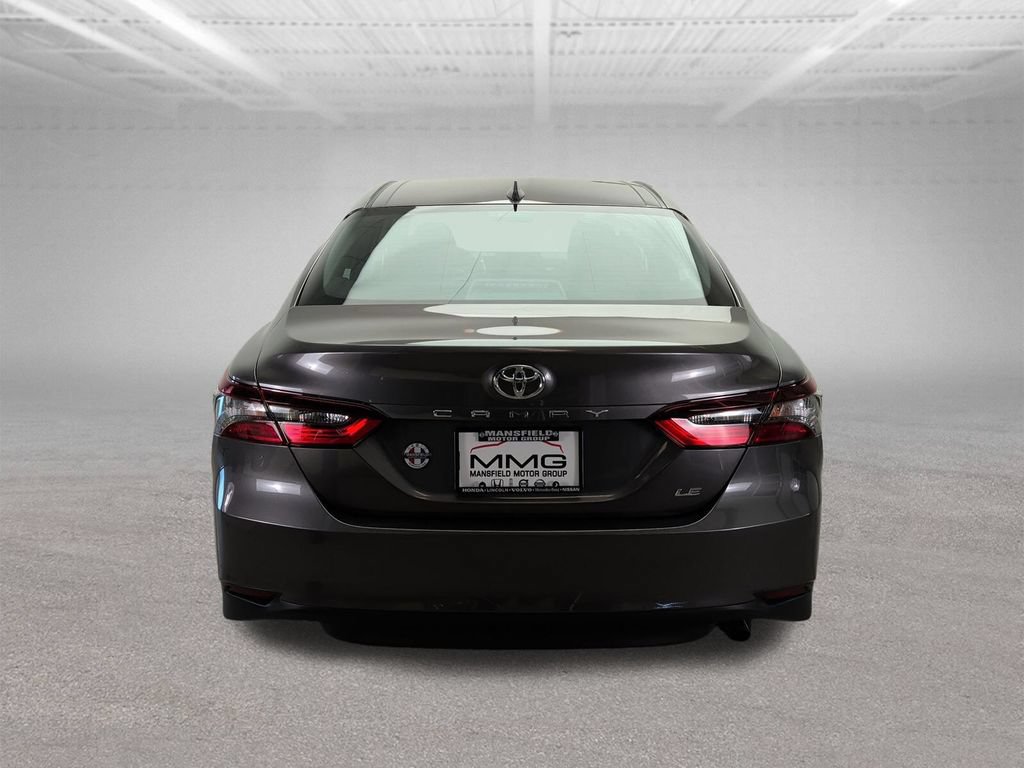 Used 2021 Toyota Camry LE FWD image 11