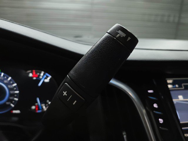 Used 2019 Cadillac Escalade Luxury AWD/4WD image 26