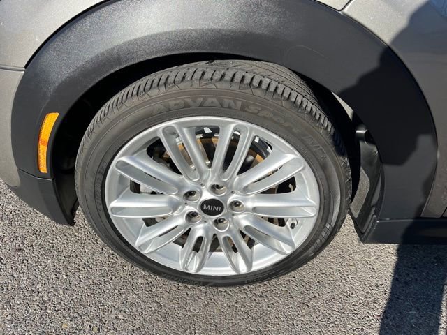 Used 2019 MINI Cooper S w/ Premium Package image 22
