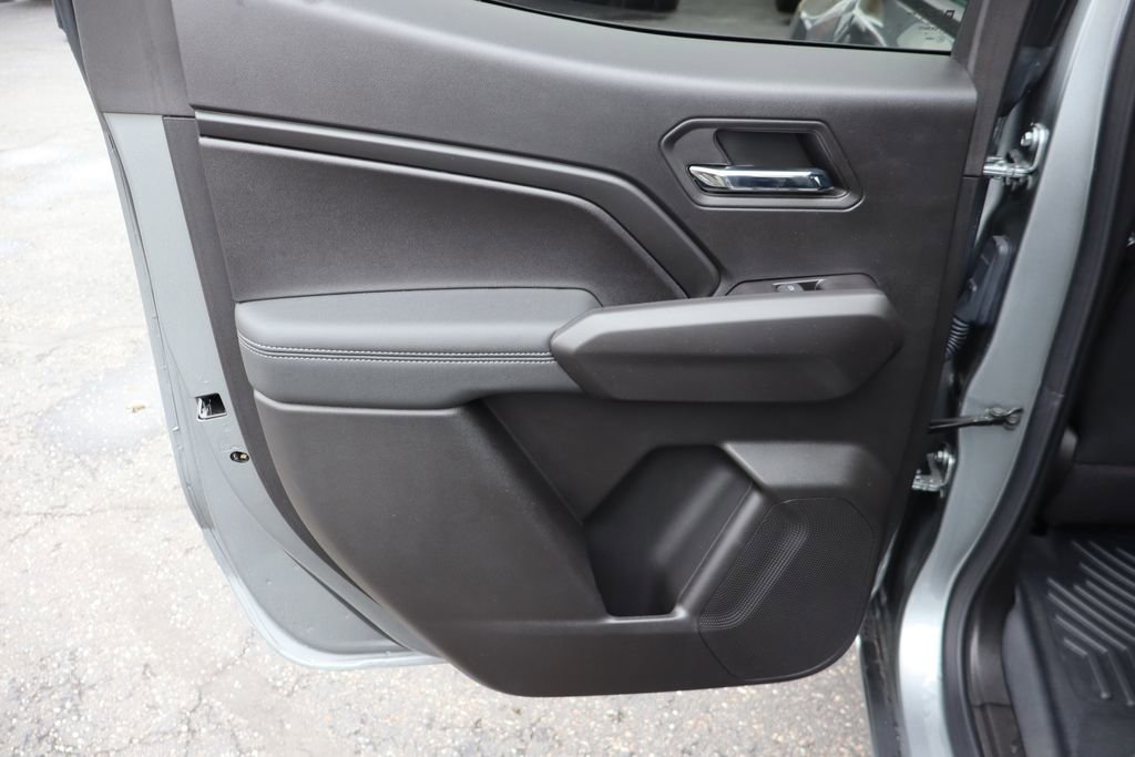 Used 2024 Chevrolet Colorado LT w/ LT Convenience Package III image 26