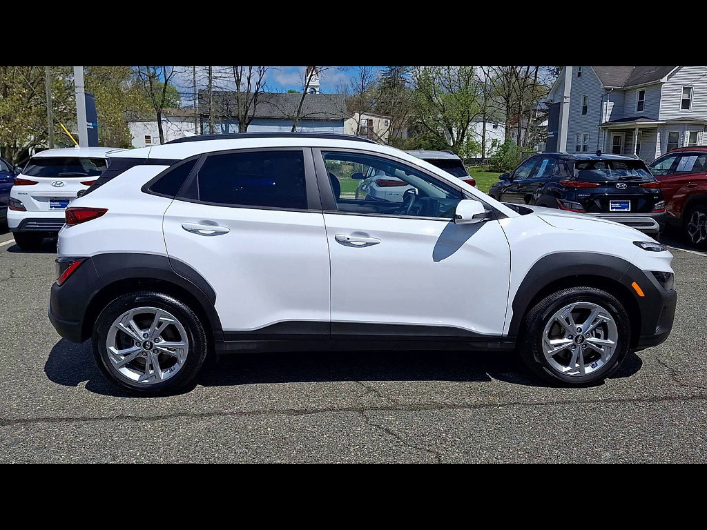 Certified 2023 Hyundai Kona SEL w/ Cargo Package AWD/4WD image 9
