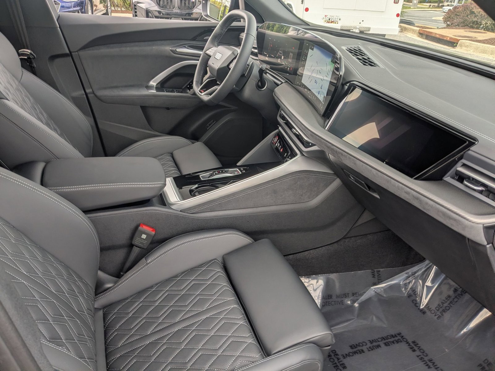 Used 2025 Audi SQ5 Prestige image 24