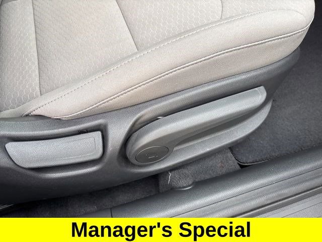 Used 2019 Hyundai Elantra SE image 37