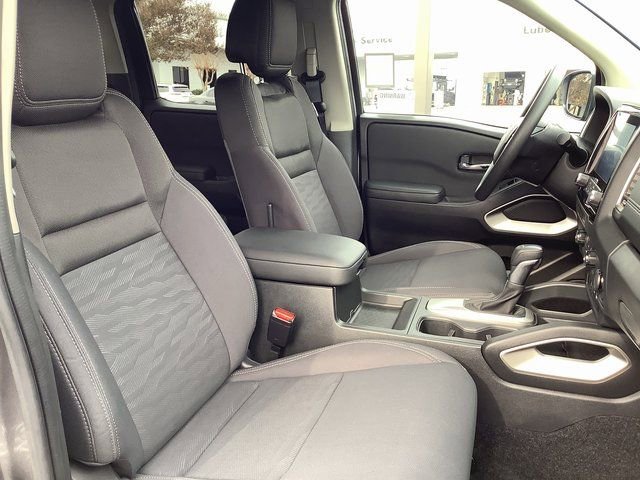 Used 2024 Nissan Frontier SV w/ Technology Package image 34