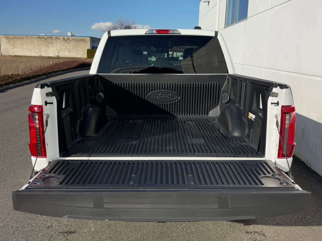Used 2025 Ford F150 XLT w/ Equipment Group 301A Standard image 22