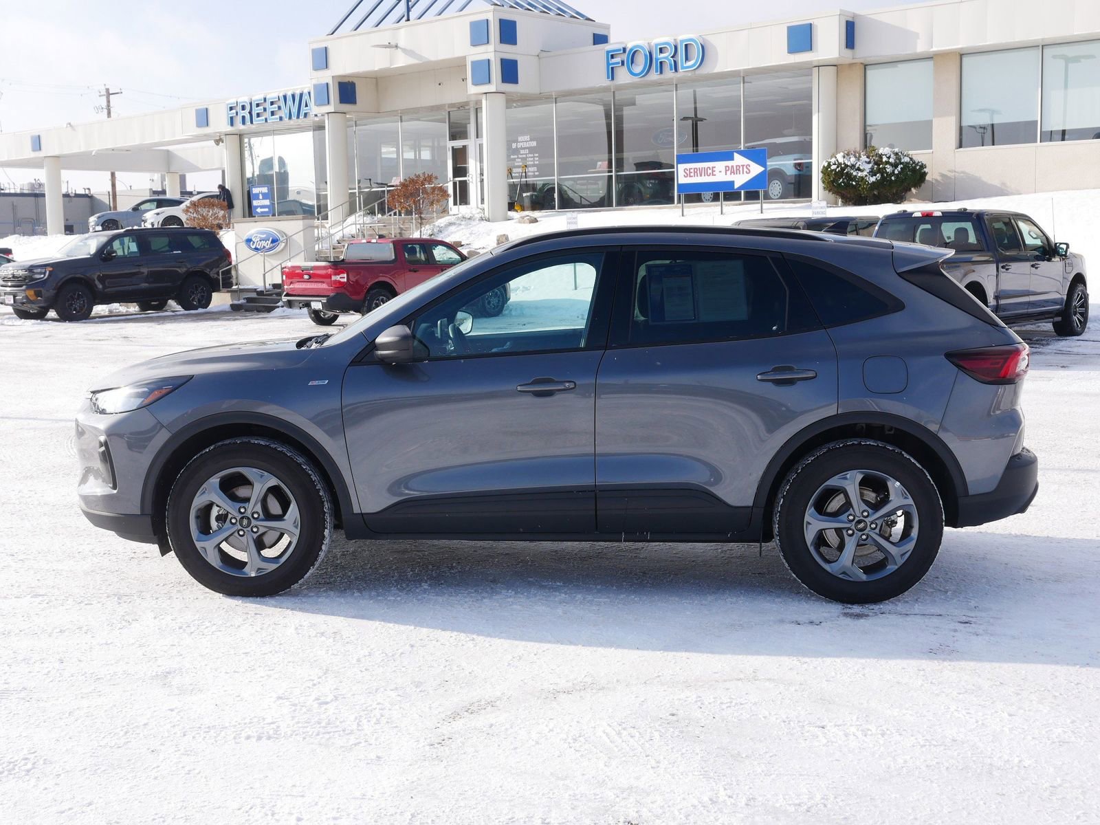 Certified 2025 Ford Escape ST-Line image 2