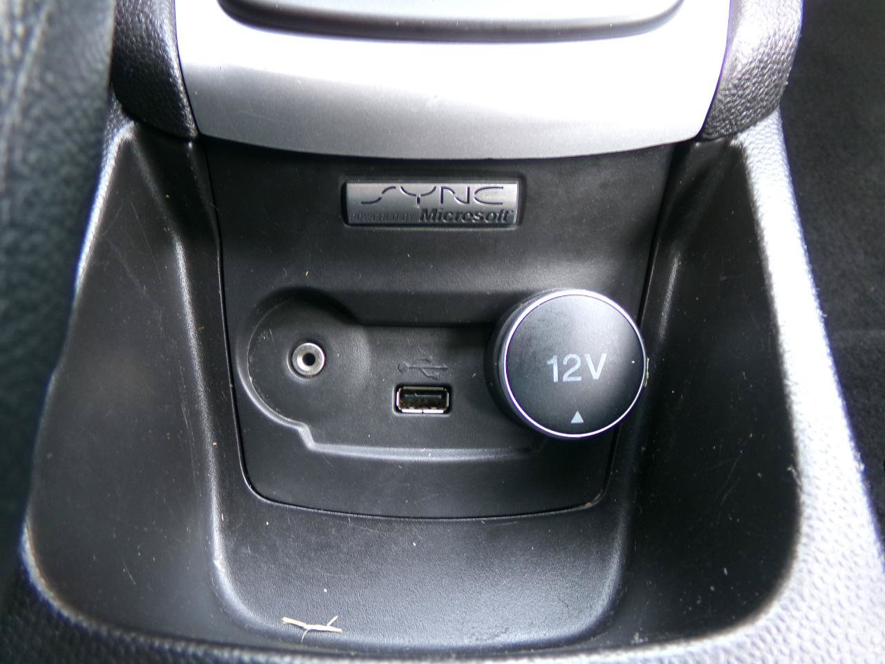 Used 2014 Ford Fiesta SE FWD image 19