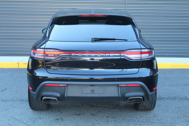 Certified 2023 Porsche Macan image 7