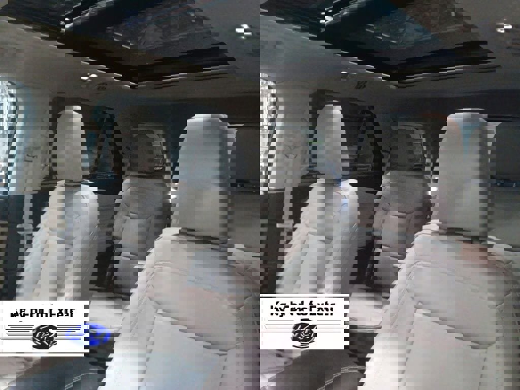 Used 2023 Ford Explorer XLT w/ Equipment Group 202A image 28