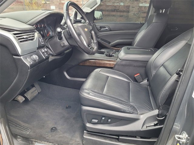 Used 2019 Chevrolet Suburban LT w/ LT Signature Package image 8