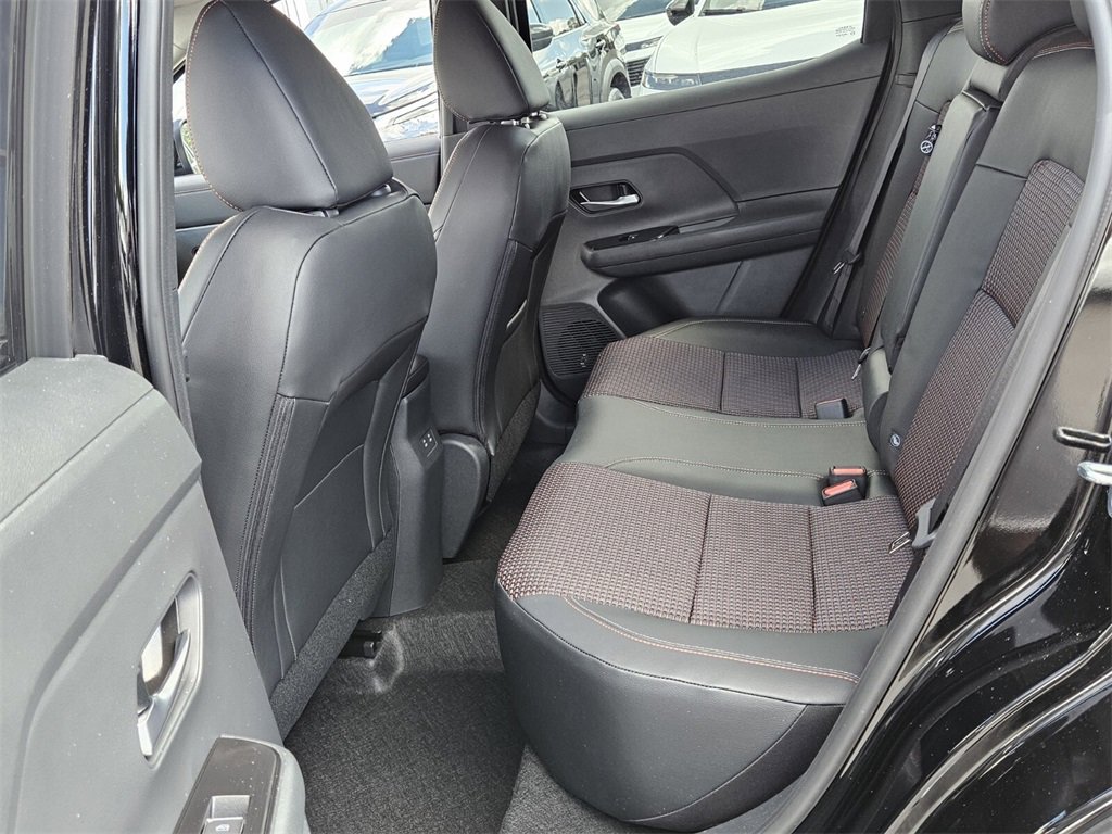 New 2026 Nissan Kicks SR w/ Cold Weather Package image 4