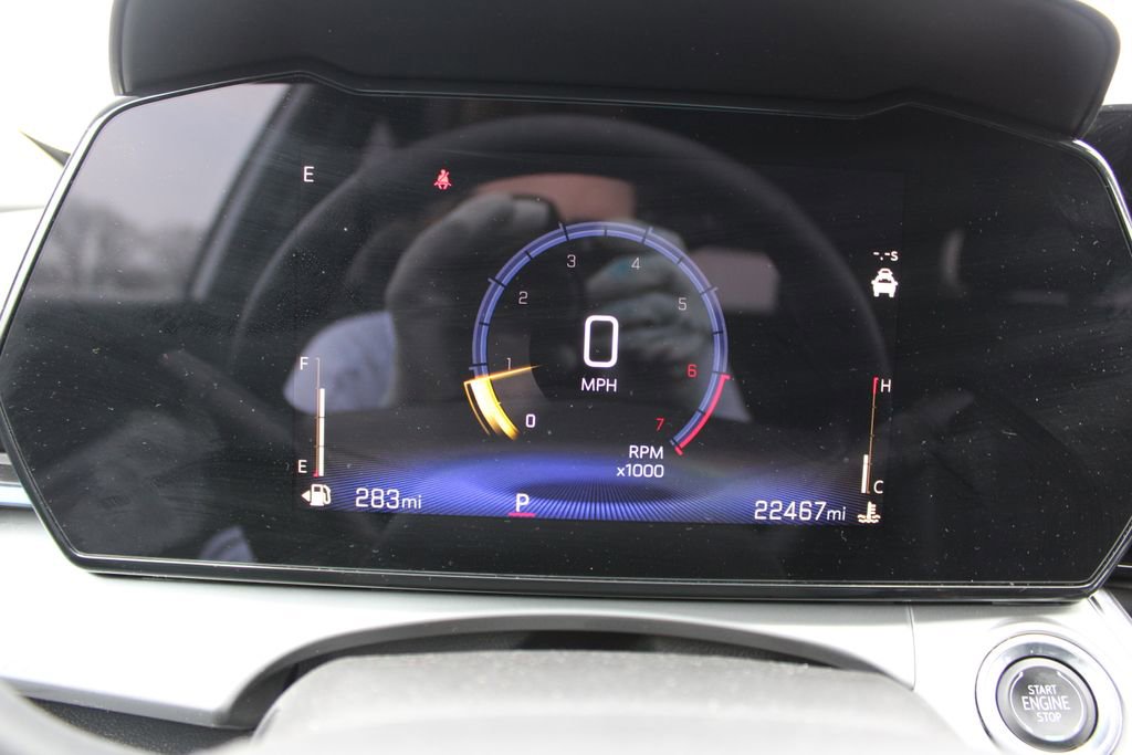 Used 2025 Chevrolet Trax LT w/ LT Convenience Package image 18