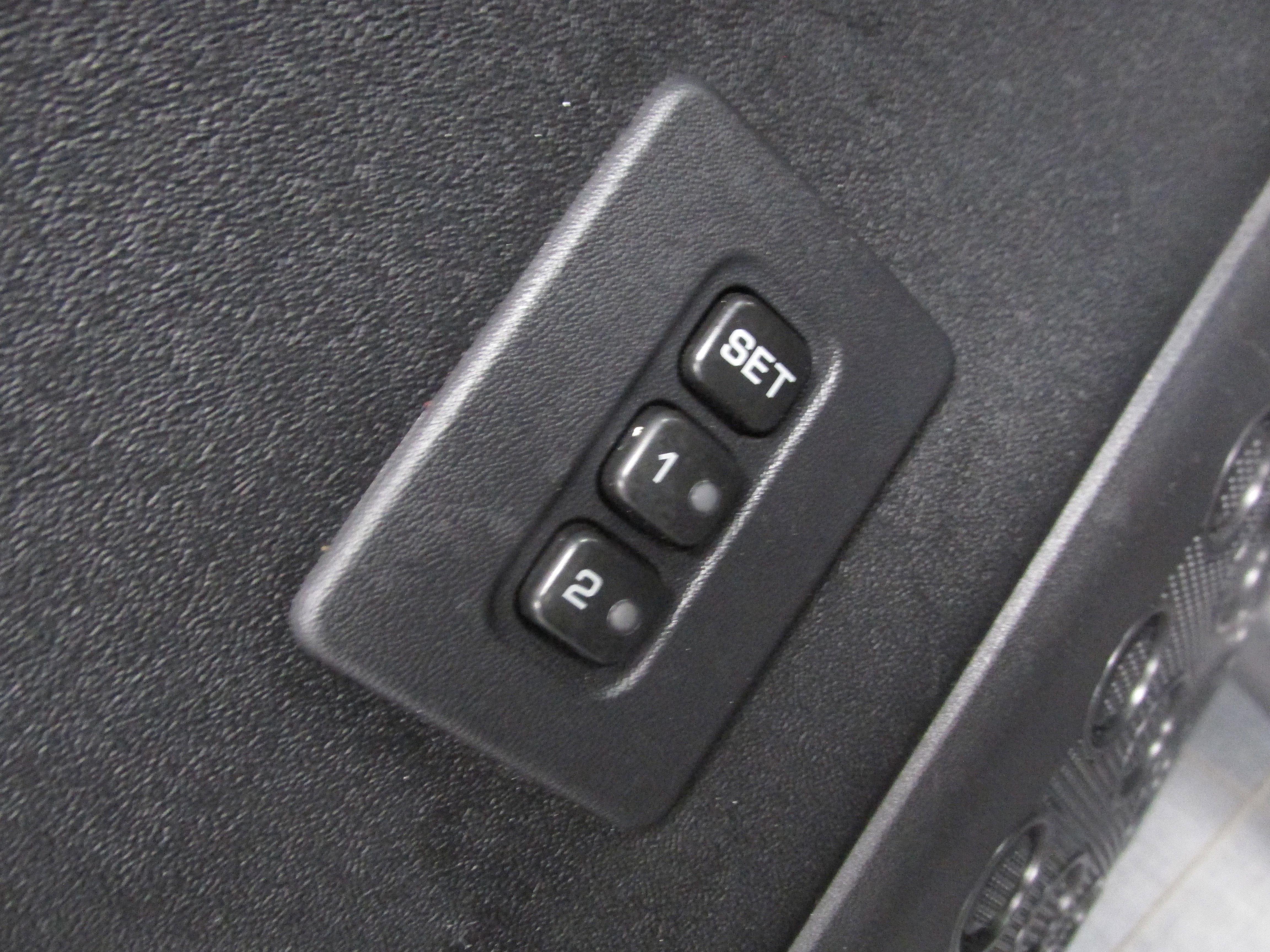 Used 2011 Nissan Titan SL w/ Heavy Metal Edition Pkg AWD/4WD image 28
