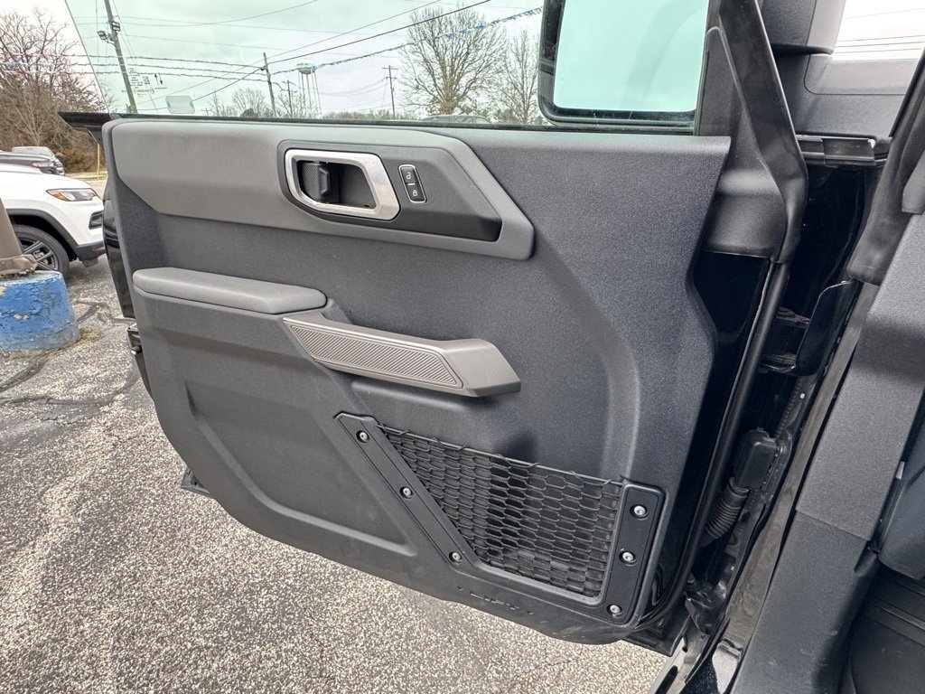Used 2023 Ford Bronco Black Diamond w/ Sasquatch Package image 26