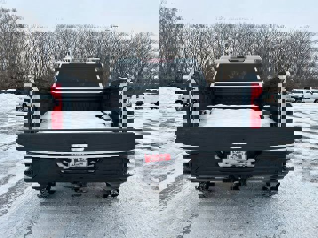 Used 2025 Chevrolet Silverado 2500 Custom w/ Custom Value Package image 17