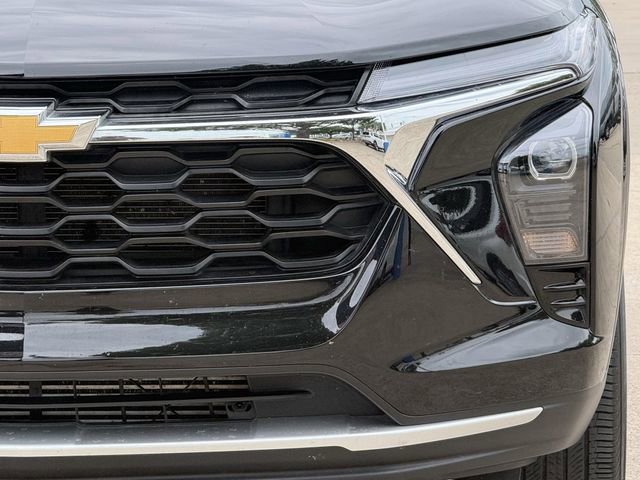 Certified 2025 Chevrolet Trax LT FWD image 11