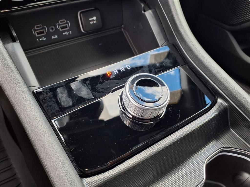 New 2025 Jeep Grand Cherokee Laredo w/ Luxury Tech Group I AWD/4WD image 9